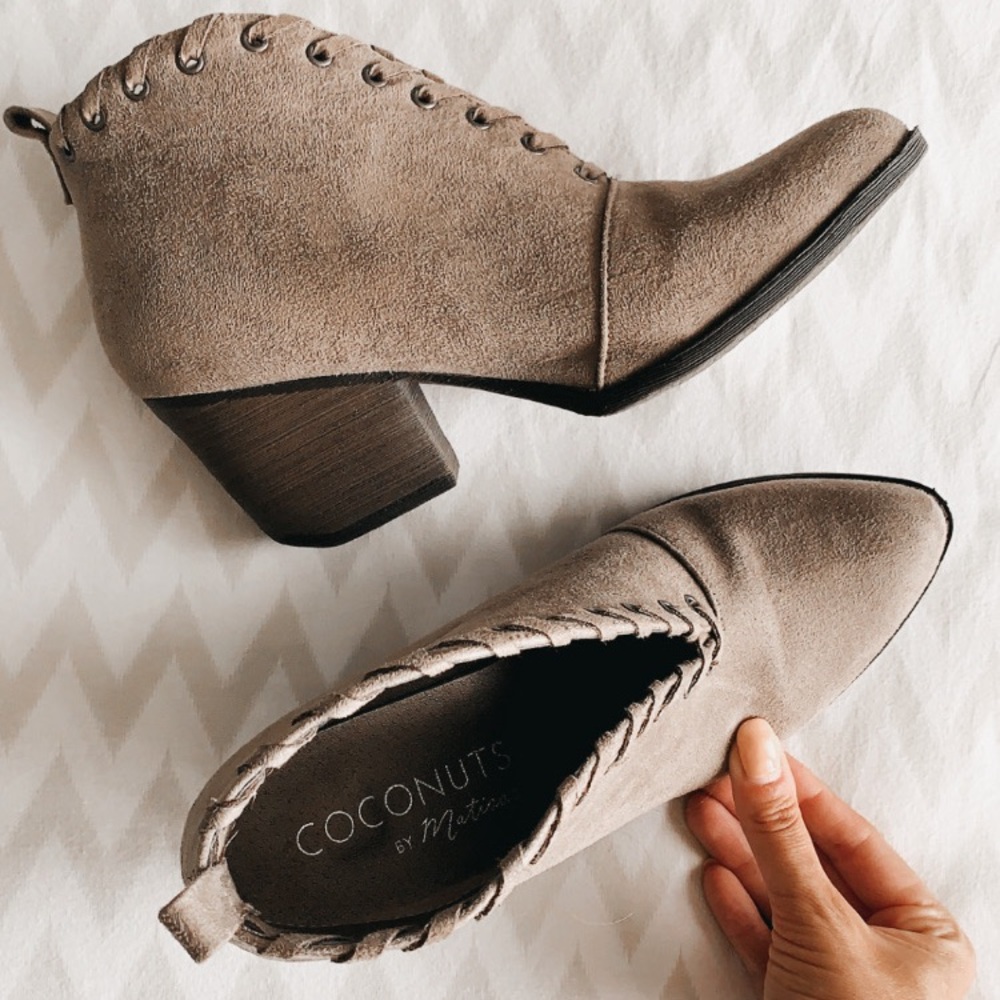 Coconuts booties